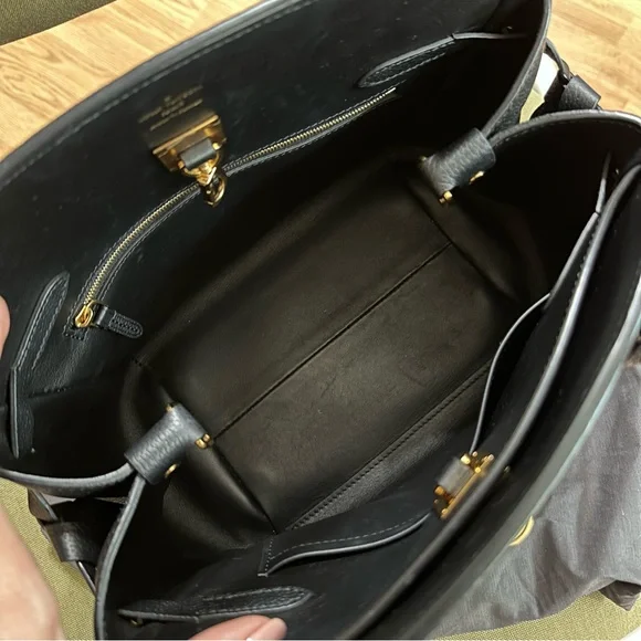 Louis Vuitton Veau Nuage Milla PM - Picture 5 of 13